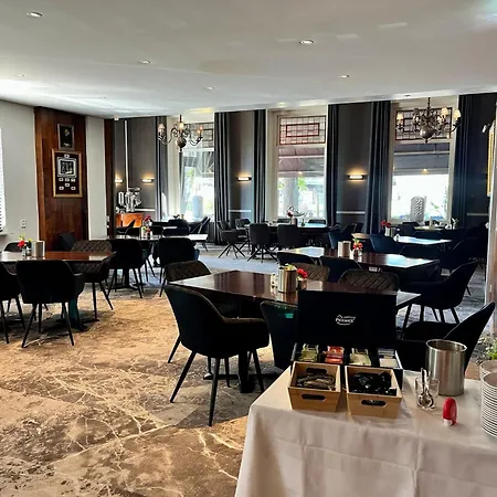 Hotel Restaurant De Roode Leeuw-2