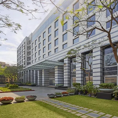 Grand Hyatt Mumbai Hotel And Residences-2