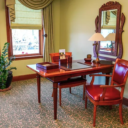 The Rose Hotel-2
