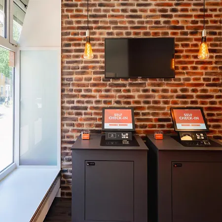Easyhotel Zuerich City Limmatplatz-2