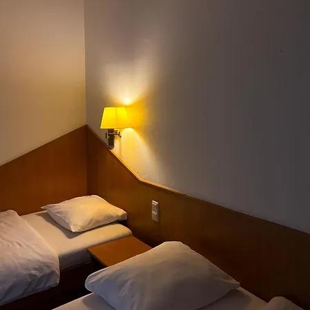 Stadthotel Kolpinghaus - Vier Ecken-2