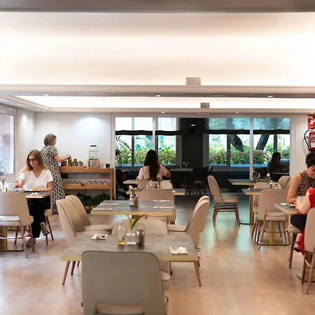 Tres Torres Atiram Hotel-3