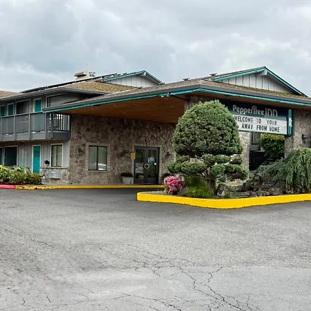 Pepper Tree Inn-3