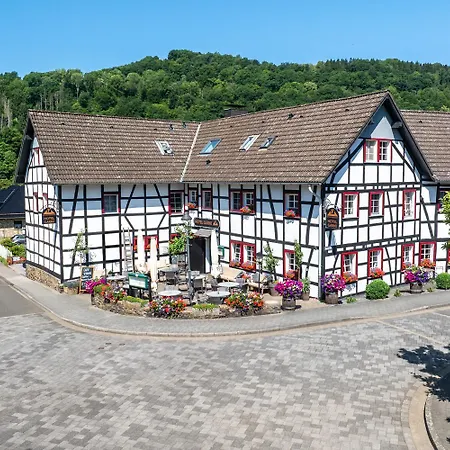 Garni Hotel Im Fachwerkhof-2