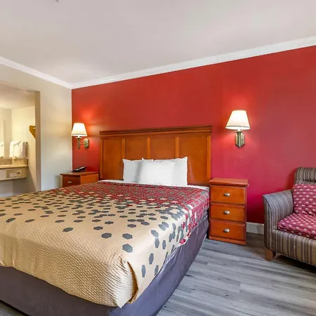 Econo Lodge Moreno Valley-3