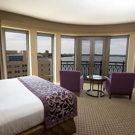 The Edgewater-3