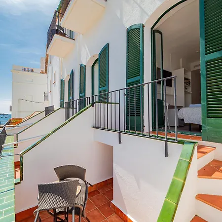 Hostal Marina Cadaques-3