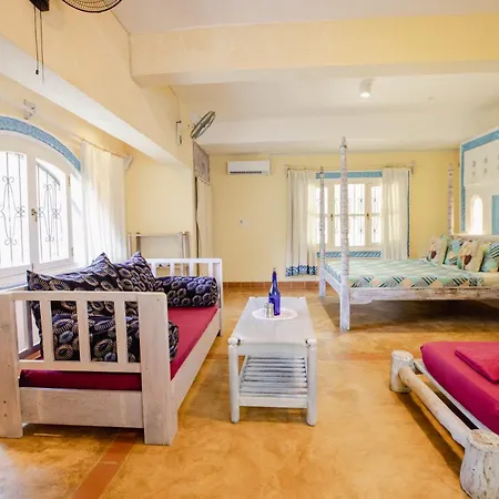 Footprints House-3