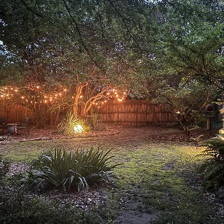 Magnolia House & Gardens B&B-2
