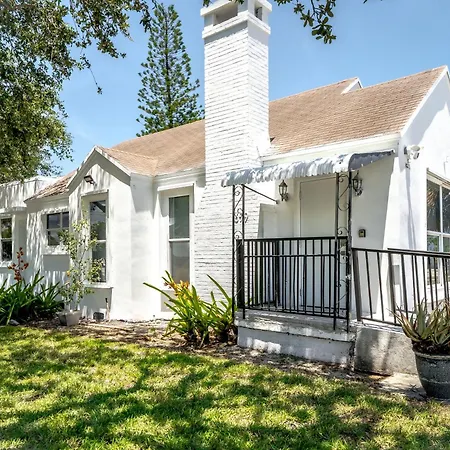 Praia Hotel Hollywood-3
