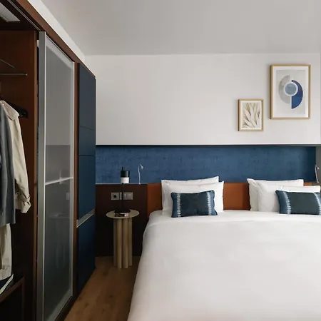 Crowne Plaza Madrid - Centre Retiro By Ihg-2