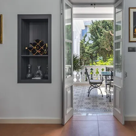 Victoria Mansion A Luxurious Neoclassical Experience-2