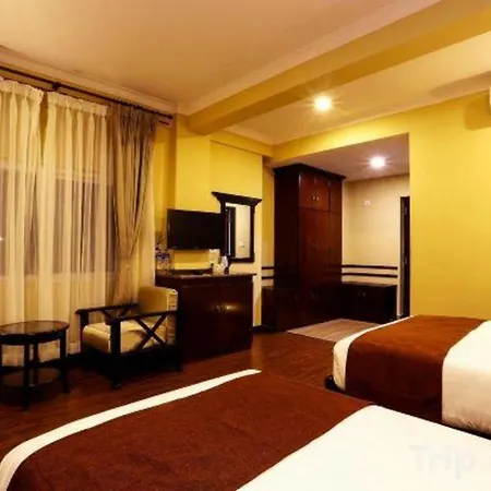 Da Yatra Courtyard Hotel & Resort-3