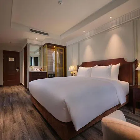 Church Boutique Hotel Hang Trong-2