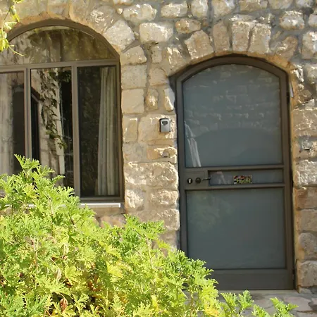 Artists' Colony Inn Zefat-3