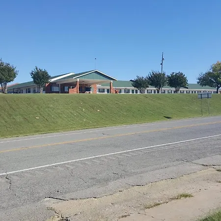 Lake Eufaula Inn & Suites-3