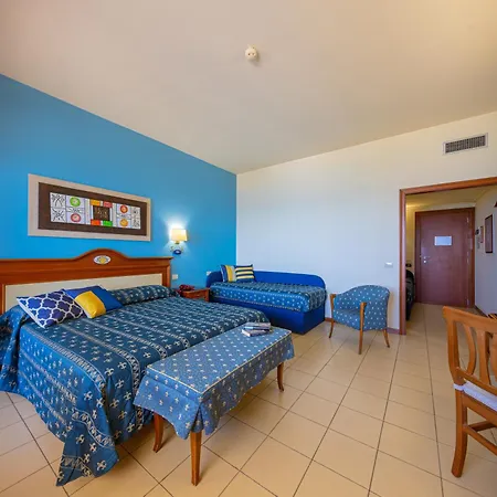 Hotel Riva Del Sole-2
