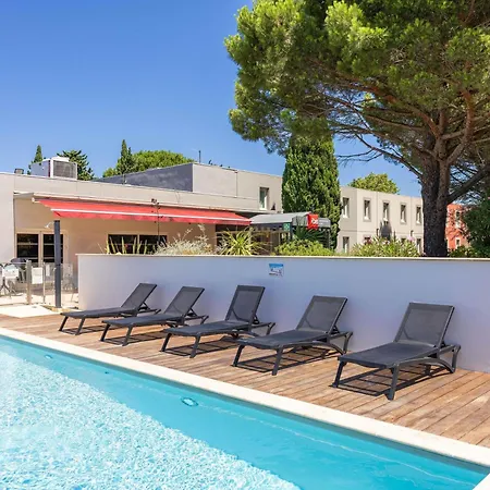 Ibis Carcassonne Est La Cite-3
