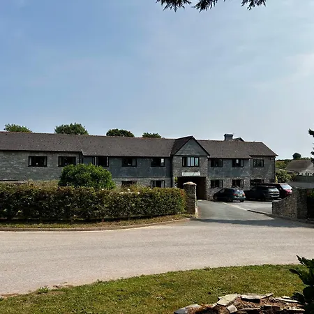 Smithaleigh Farm Rooms And Apartments-3