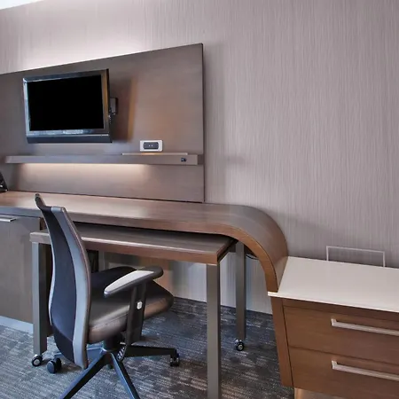 Courtyard By Marriott Somerset-3