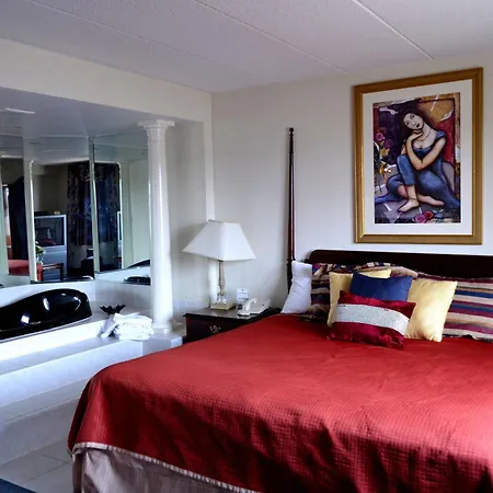 Super 8 By Wyndham Frederick-2