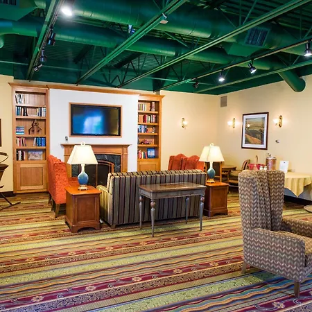 Best Western Plus Waterbury - Stowe-3