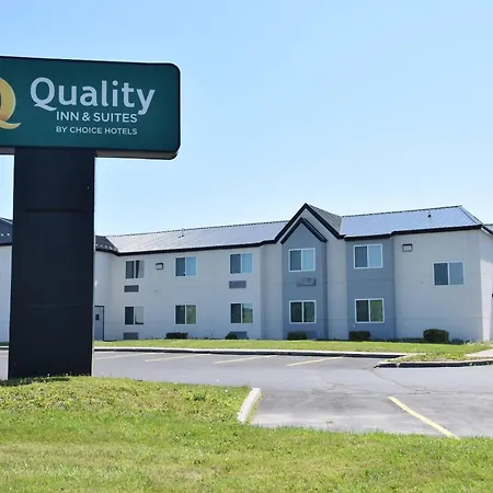 Quality Inn & Suites Watertown Fort Drum-2