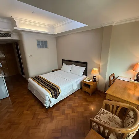 Grand Laurel Hotel-2