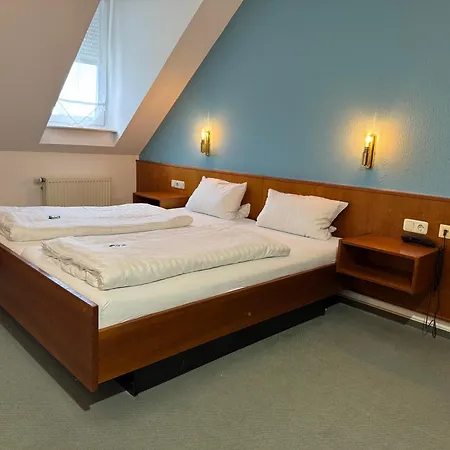 Hotel am Bergl-3