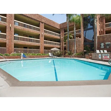 Best Western Plus Meridian Inn & Suites, Anaheim-Orange-3