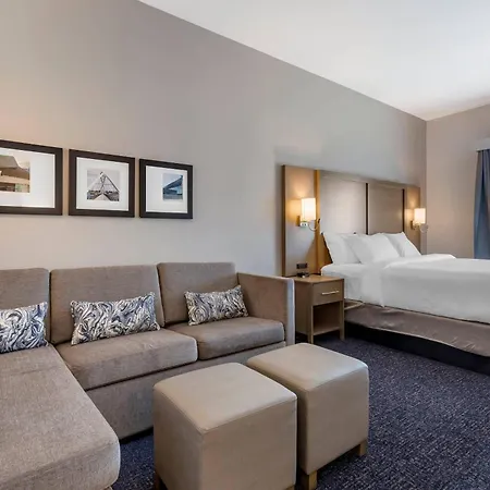 Comfort Suites Scottsdale Talking Stick Entertainment District-3