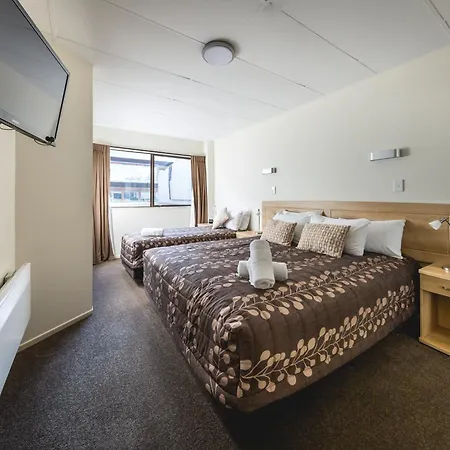Lomond Lodge Motel & Apartments-2