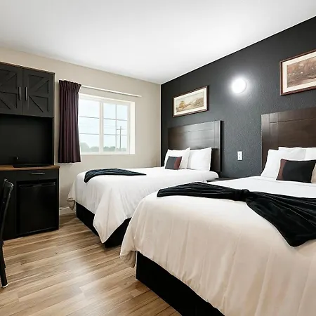 Hotel Dilley Grand-2