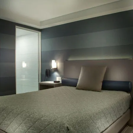 Hotel-Motel & Suites Ideal Montreal-3