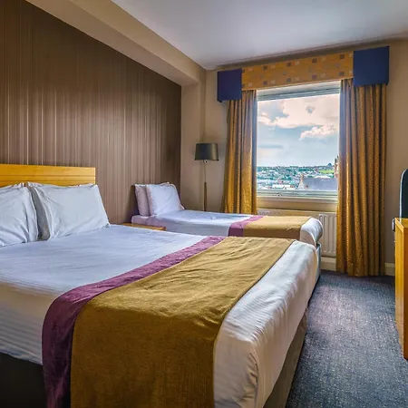 City Hotel-3