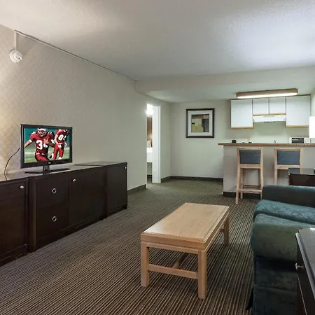 Red Roof Inn & Suites Dekalb-2