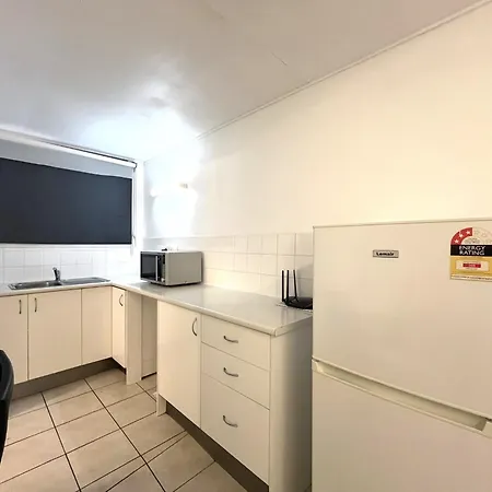 Camden Motor Inn-3