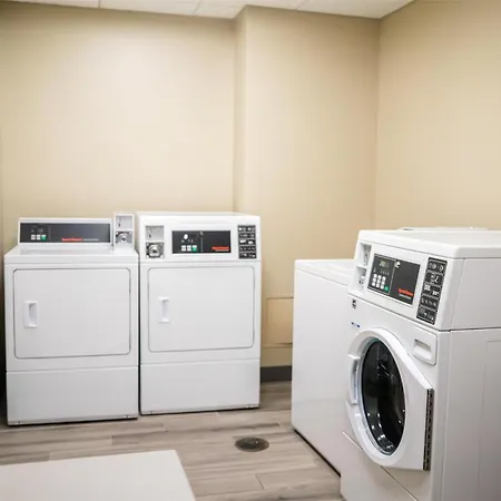 Hampton Inn Gonzales-3