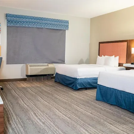 Hampton Inn Gonzales-2