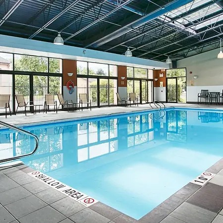 Best Western Plus Ottawa Kanata Hotel And Conference Centre-3