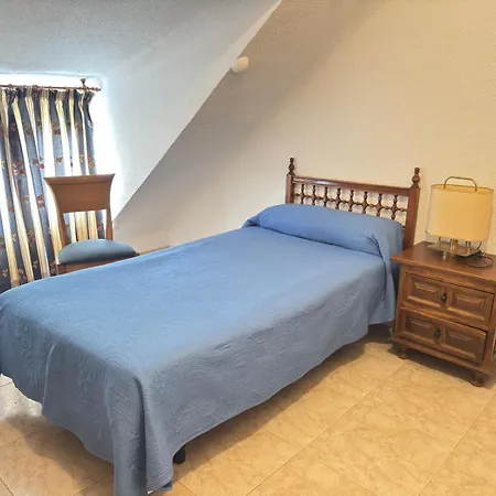 Hostal Aribel Longinos-3