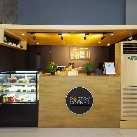 The B Hotel Alabang-2