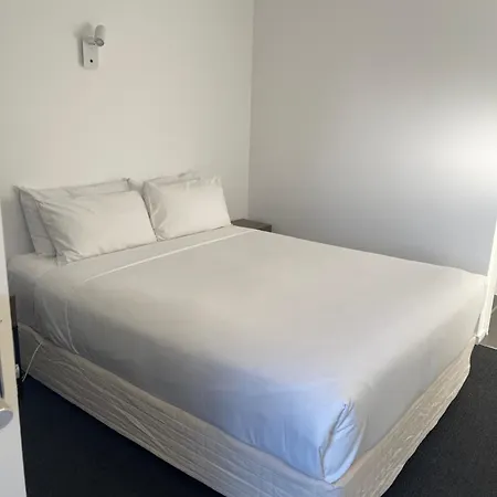 Avenue Motel-2