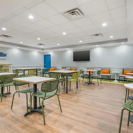 Spark By Hilton Shepherdsville Louisville South-2