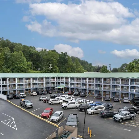 Surestay Hotel By Best Western Summersville-3