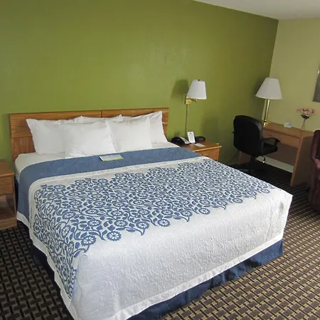 Coratel Inn & Suites By Jasper Newton-3