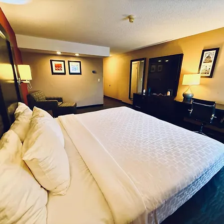 Clarion Inn & Suites Evansville Eastland Area-3
