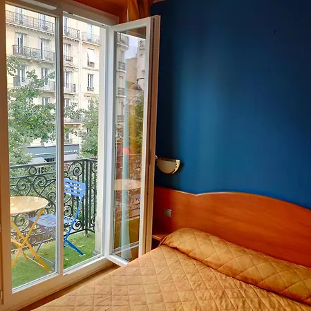 Hotel Ferney Republique-3