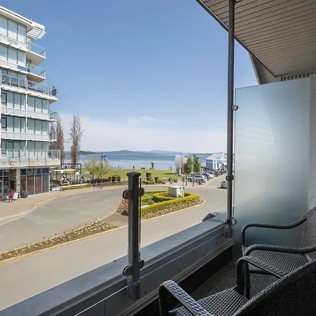 Sidney Waterfront Inn & Suites-2