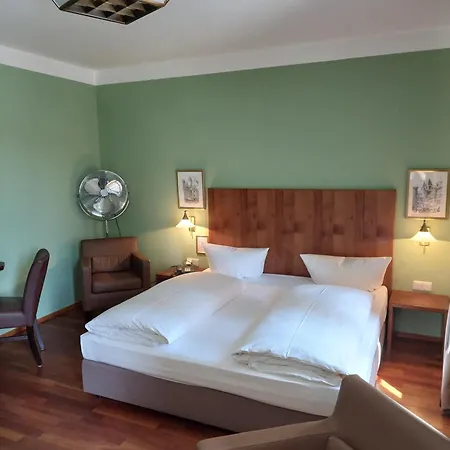 Hotel Kaiserhof Am Dom-3
